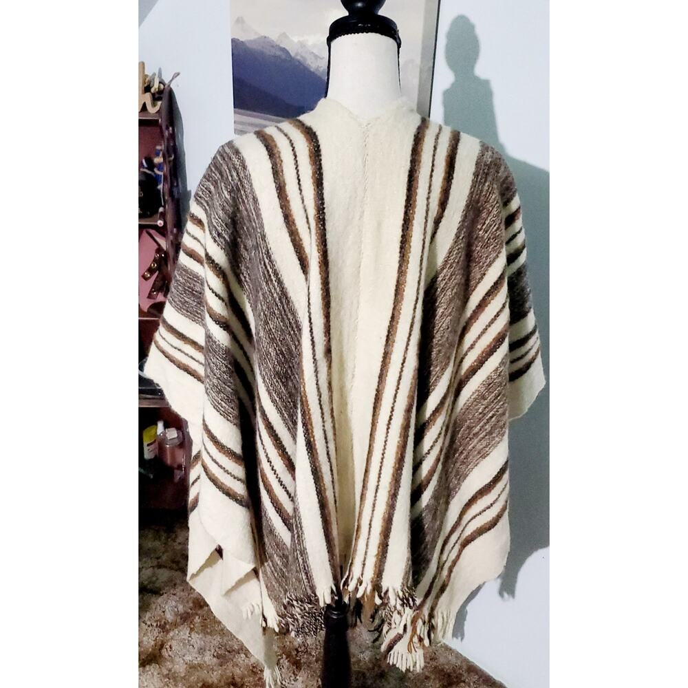 Vintage 100% Alpaca Wool Poncho Vest One Size Fits Most Hippie Peasant Boho